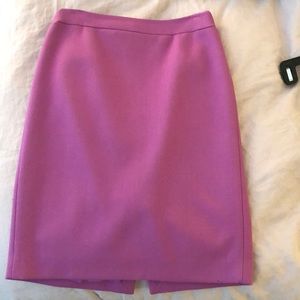 J. crew Italian wool no. 2 pencil skirt in Fuchsia. Size 8